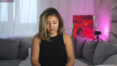 Lily online show from January 10, 6:20 am