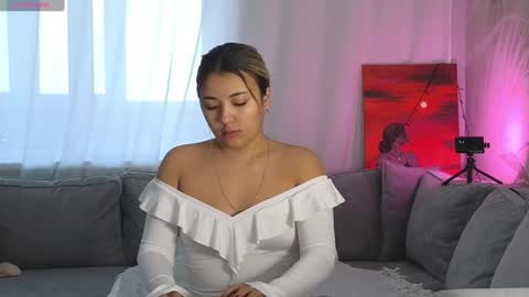 Lily online show from January 13, 6:27 am