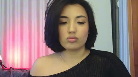 Lily online show from September 12, 10:15 am