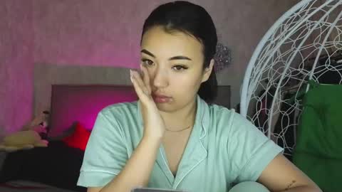 Lily online show from October 21, 6:03 am