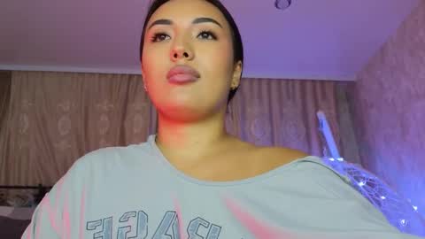 Snapshot of lily_foster_ chatting on February 17, 2:57 pm Lily online show from February 17, 2:57 pm