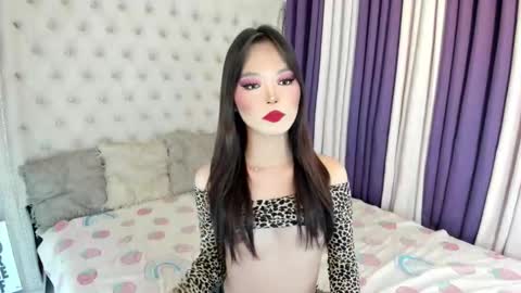 Lily Rodriguez online show from October 7, 2:14 pm