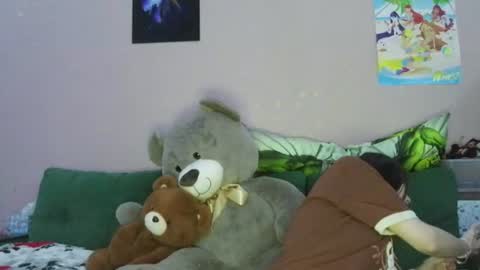 Snapshot of lily_littlee chatting on June 19, 10:57 pm Lily no Lilo ang Steach online show from June 19, 10:57 pm