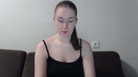 lily_love_x online show from January 21, 4:21 am