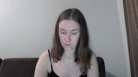 lily_love_x online show from September 25, 12:03 am