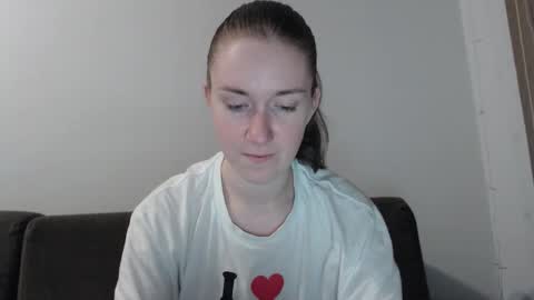 lily_love_x online show from November 25, 4:34 am