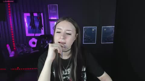 Lily online show from February 13, 7:56 am