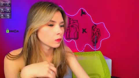 Snapshot of lily_morty chatting on May 20, 6:36 pm Lily online show from May 20, 6:36 pm