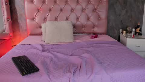 lily_rose0 online show from February 27, 7:58 pm