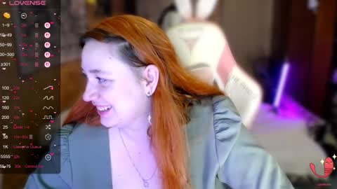 Alice online show from December 3, 7:01 pm