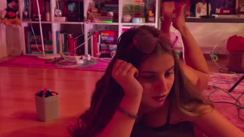 Lily online show from November 24, 3:34 pm