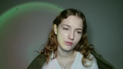 small lily online show from January 19, 7:12 am