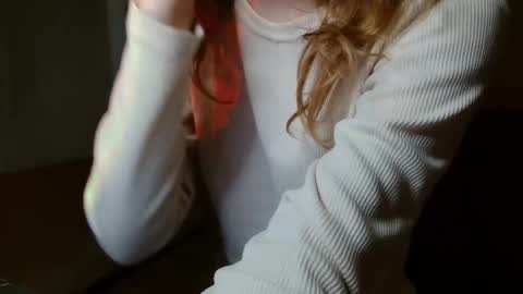 small lily online show from March 26, 5:18 pm