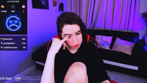 Snapshot of lily_xbaby chatting on December 1, 4:29 pm LILY online show from December 1, 4:29 pm