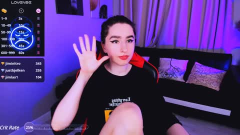 Snapshot of lily_xbaby chatting on December 1, 7:36 pm LILY online show from December 1, 7:36 pm