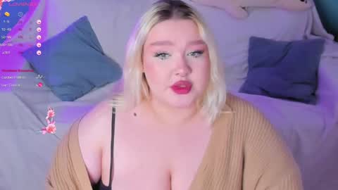 Lily online show from February 20, 8:03 pm