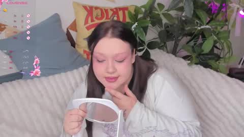 Lily online show from October 16, 3:18 am