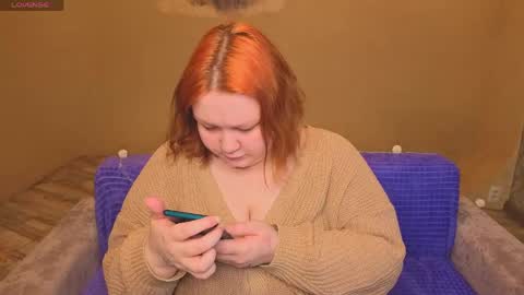Snapshot of lilybelll chatting on April 9, 1:05 pm Lily online show from April 9, 1:05 pm