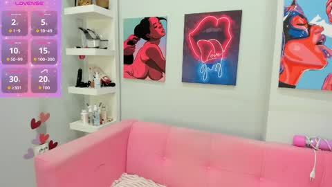 Lily online show from April 18, 2:37 am