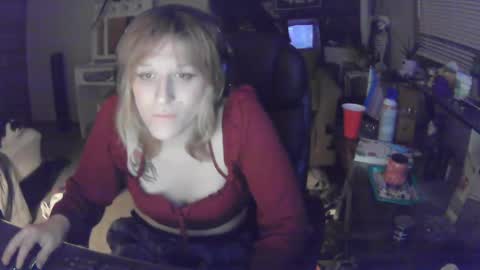 lilybvixen online show from October 6, 5:16 am