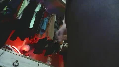 Snapshot of lilybvixen chatting on February 22, 1:29 am lilybvixen online show from February 22, 1:29 am