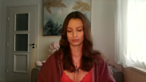 lilycandy_ online show from February 4, 7:36 am
