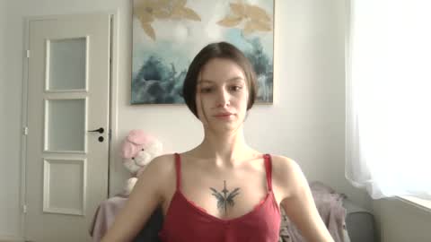 lilycandy_ online show from February 7, 10:30 am
