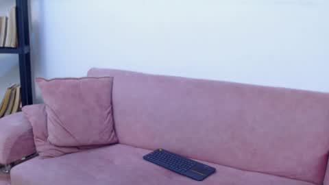 lilyfox23 online show from March 31, 1:55 pm