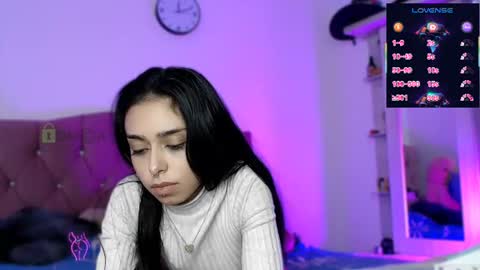 Snapshot of lilylouisee_ chatting on July 30, 12:20 am Liliana louise online show from July 30, 12:20 am