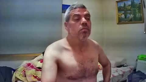 Snapshot of lilylovelyman50 chatting on May 18, 4:07 am lilylovelyman50 online show from May 18, 4:07 am