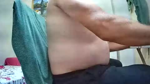Snapshot of lilylovelyman50 chatting on June 18, 8:14 am lilylovelyman50 online show from June 18, 8:14 am