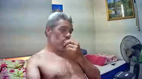 Snapshot of lilylovelyman50 chatting on July 16, 7:25 am lilylovelyman50 online show from July 16, 7:25 am