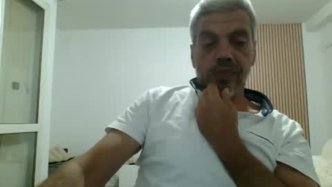 Snapshot of lilylovelyman50 chatting on August 9, 3:19 am lilylovelyman50 online show from August 9, 3:19 am