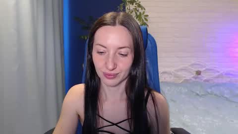 Snapshot of lilymellow chatting on September 13, 7:19 am Lily online show from September 13, 7:19 am