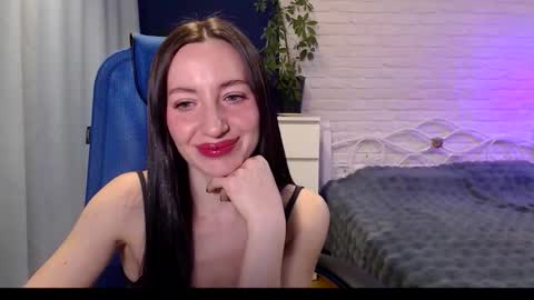 Lily online show from November 1, 4:25 am