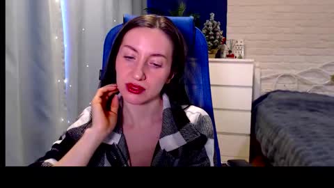 Lily online show from January 9, 7:22 am