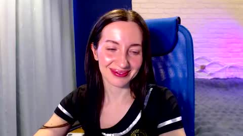 Lily online show from March 11, 6:30 am