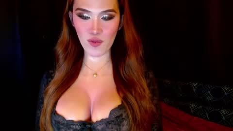 Snapshot of lilymonstercock chatting on December 25, 6:20 am IM YOUR TRUE GODESS Lilymonstercock online show from December 25, 6:20 am