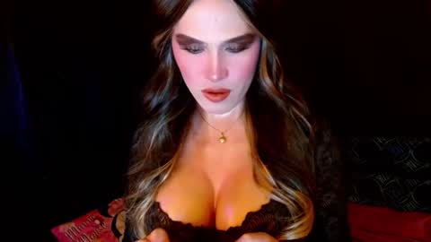Snapshot of lilymonstercock chatting on December 27, 3:20 am IM YOUR TRUE GODESS Lilymonstercock online show from December 27, 3:20 am