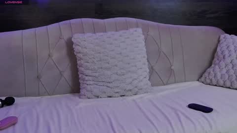      online show from January 15, 7:15 am