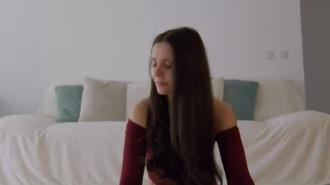 Lily online show from December 5, 11:41 am