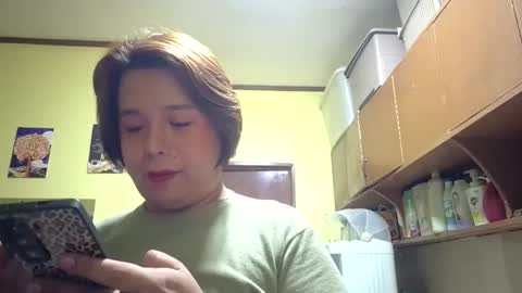 Snapshot of lilysette chatting on May 12, 7:33 pm lilysette online show from May 12, 7:33 pm