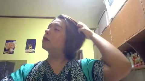 lilysette online show from June 9, 10:16 am