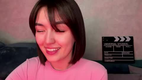 Snapshot of lilysollar chatting on May 10, 5:29 pm Lily online show from May 10, 5:29 pm