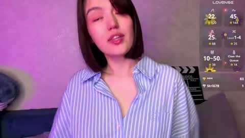 Snapshot of lilysollar chatting on May 11, 4:04 pm Lily online show from May 11, 4:04 pm