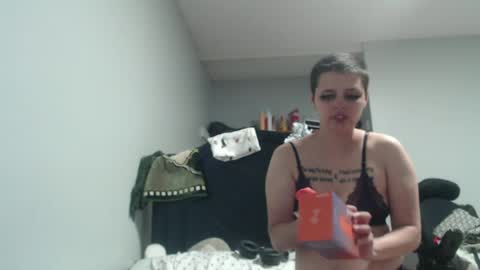 Snapshot of liminaldoll chatting on August 7, 3:30 am Liminal online show from August 7, 3:30 am