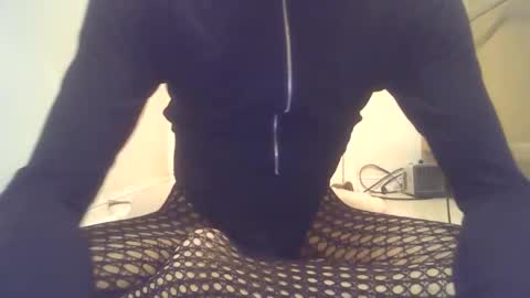 limpclitsissyfemboy online show from November 10, 12:31 am