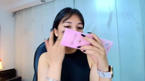  Lina Bedoya  online show from February 6, 11:35 am