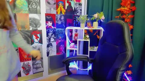 Lina online show from December 20, 5:25 am