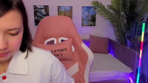 Lina online show from March 10, 5:22 am